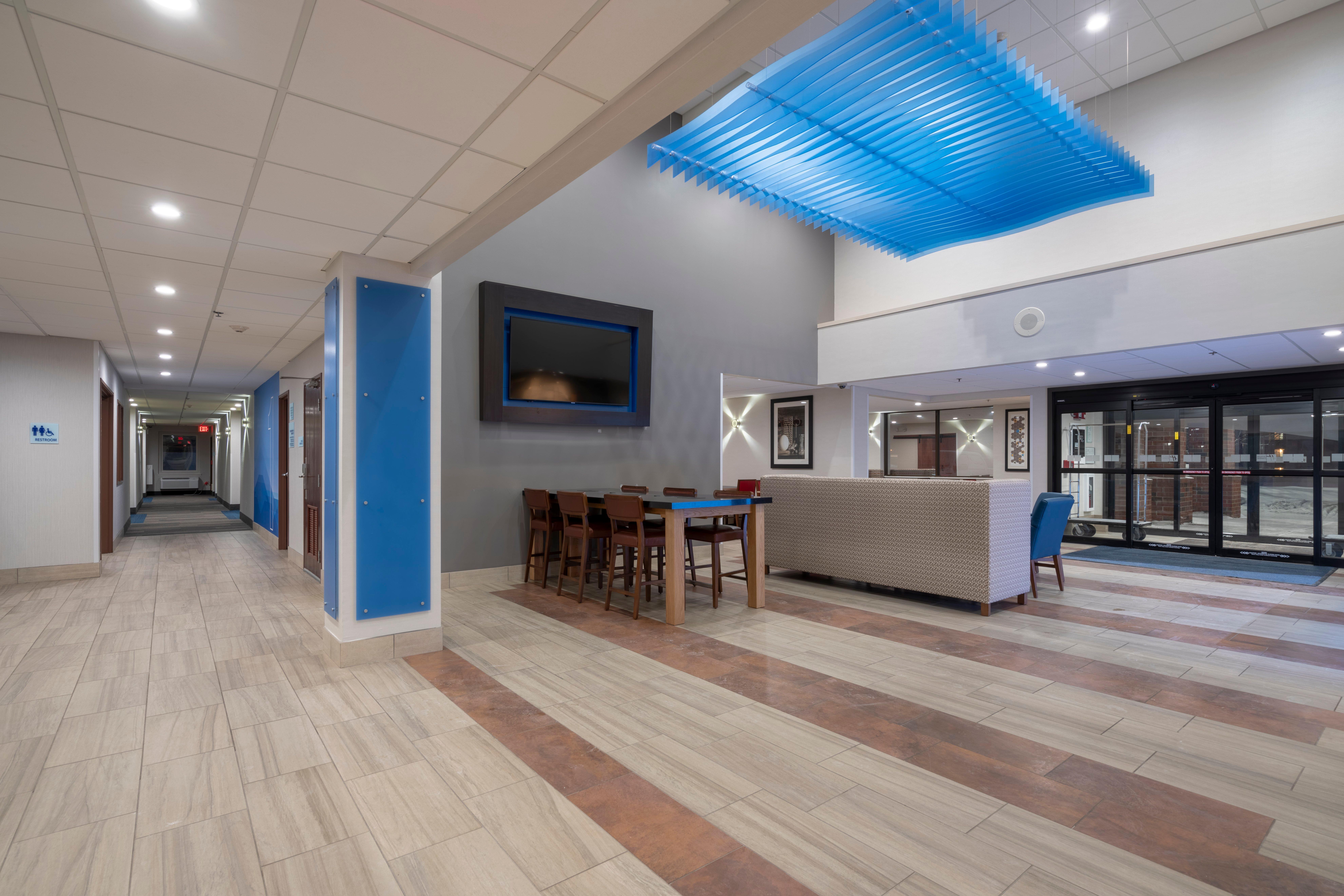 Holiday Inn Express Hotel & Suites Coon Rapids - Blaine Area By Ihg Экстерьер фото