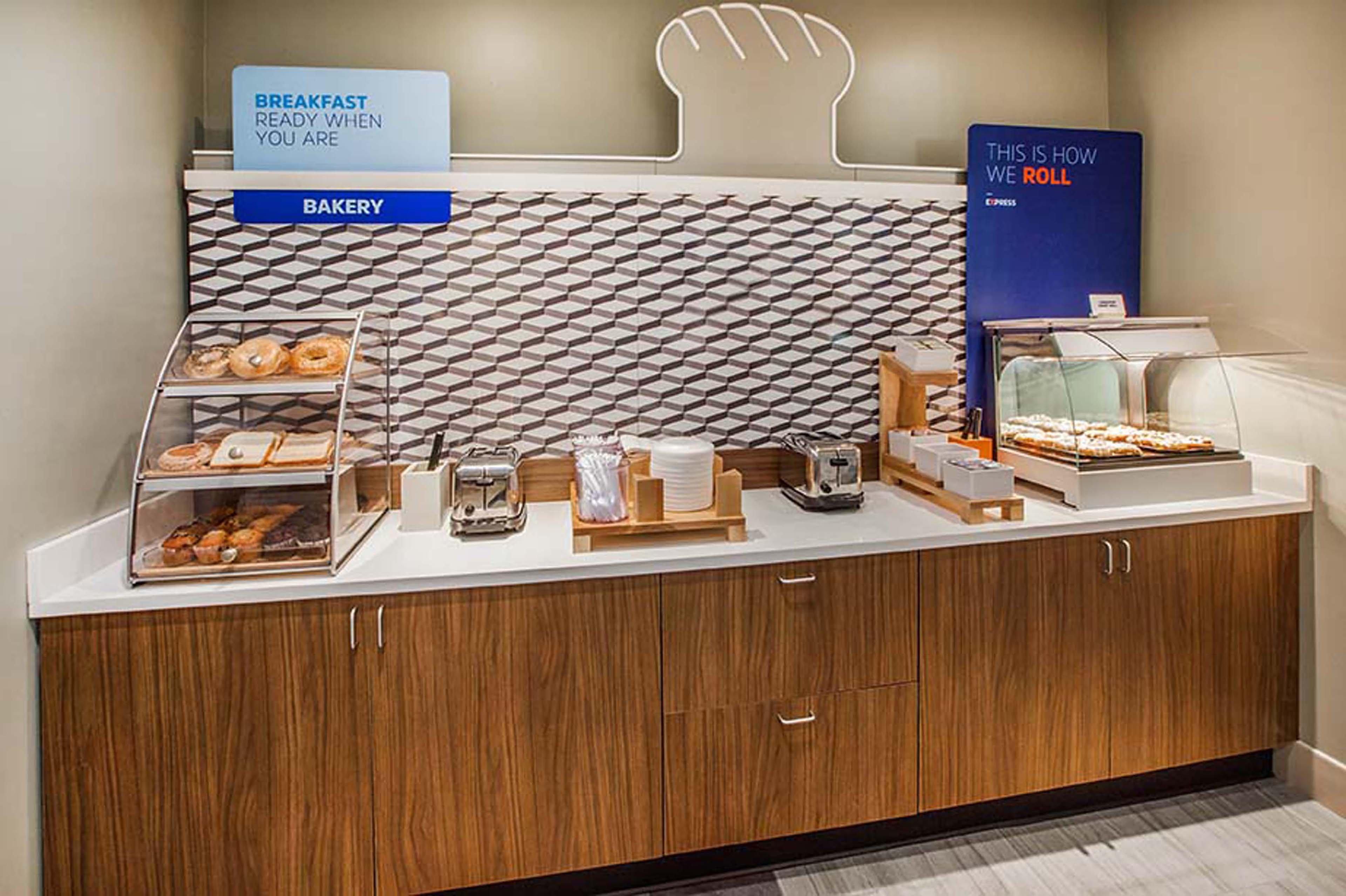Holiday Inn Express Hotel & Suites Coon Rapids - Blaine Area By Ihg Экстерьер фото