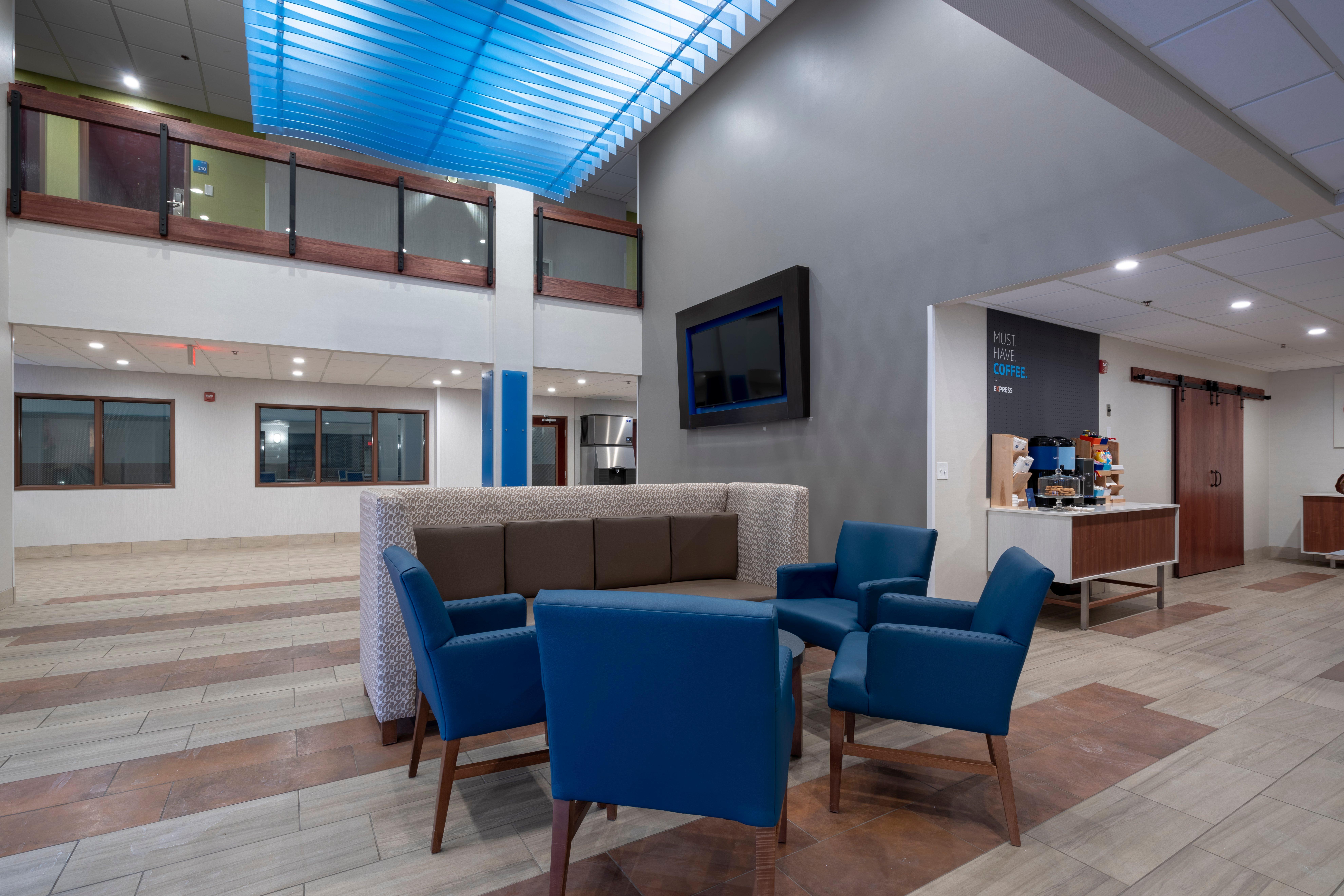 Holiday Inn Express Hotel & Suites Coon Rapids - Blaine Area By Ihg Экстерьер фото